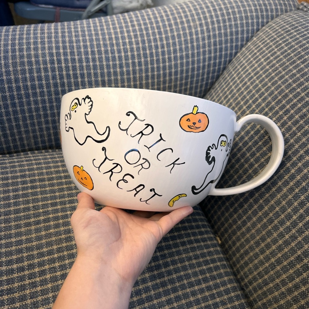 Ceramic Halloween candy dish